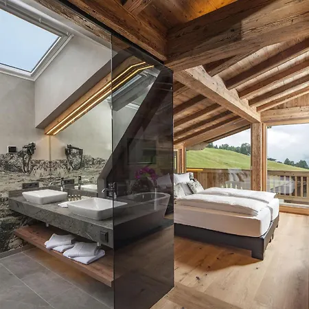 Apartament Stunningly Beautiful Chalet Peaceful Location Kirchberg in Tirol
