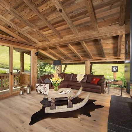 Stunningly Beautiful Chalet Peaceful Location Kirchberg en Tyrol